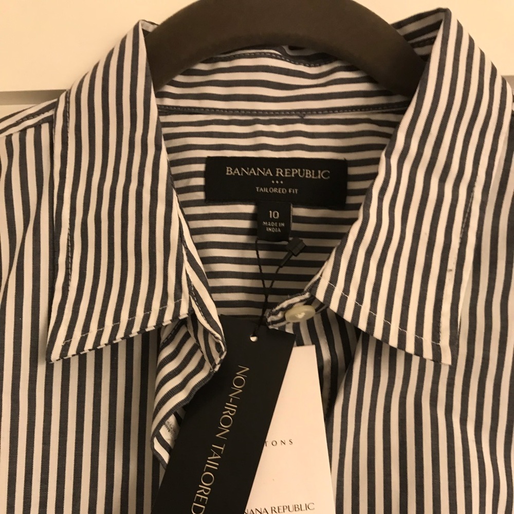 Banana Republic White and Grey Long Sleeve Blouse